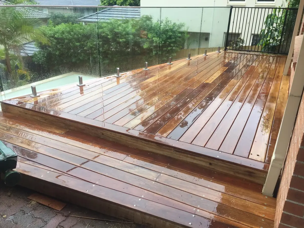 Sydney - Deck, Step & Glass Balustrade