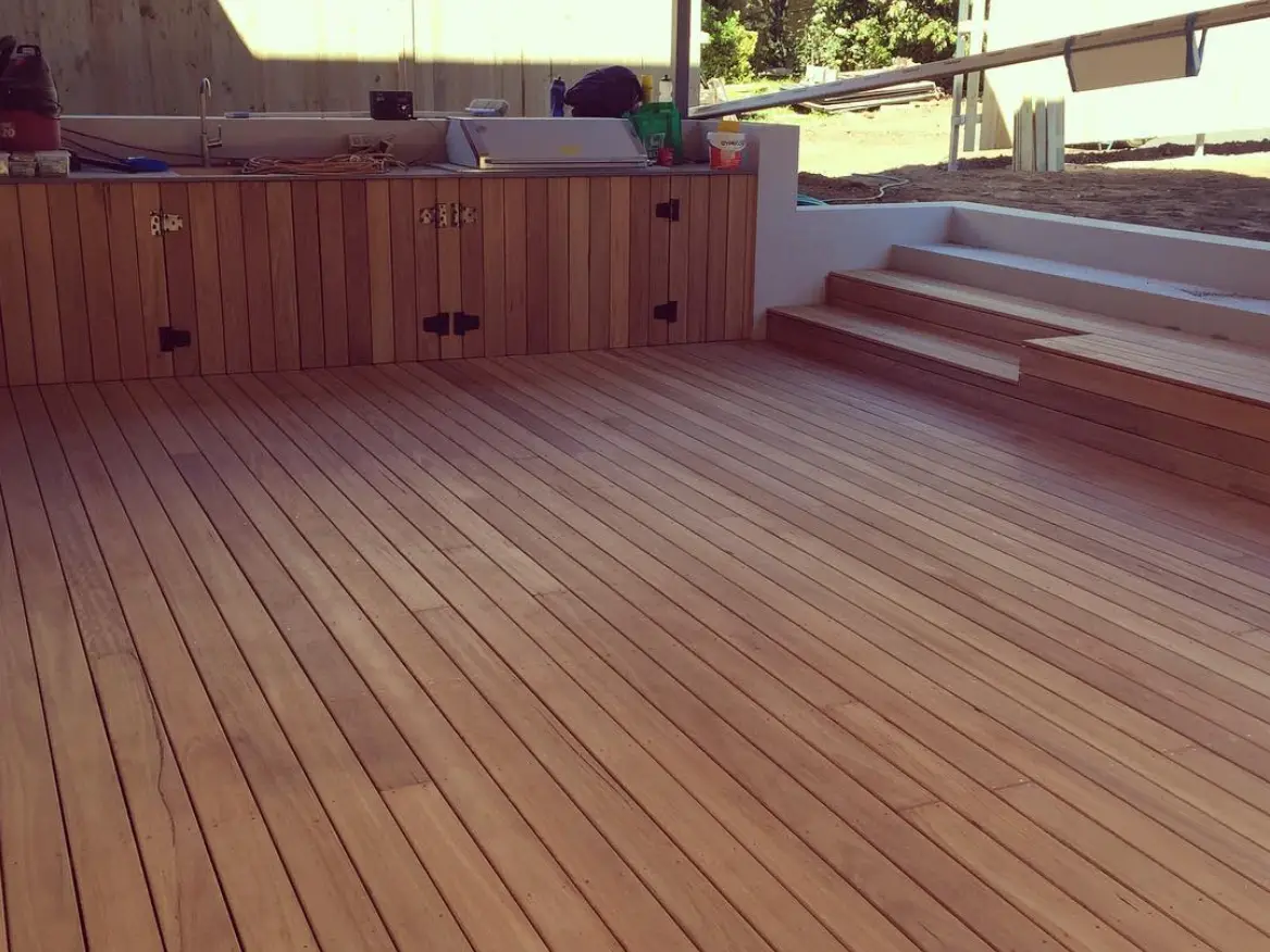 Sydney - Deck, Outdoor Kitchen & Steps